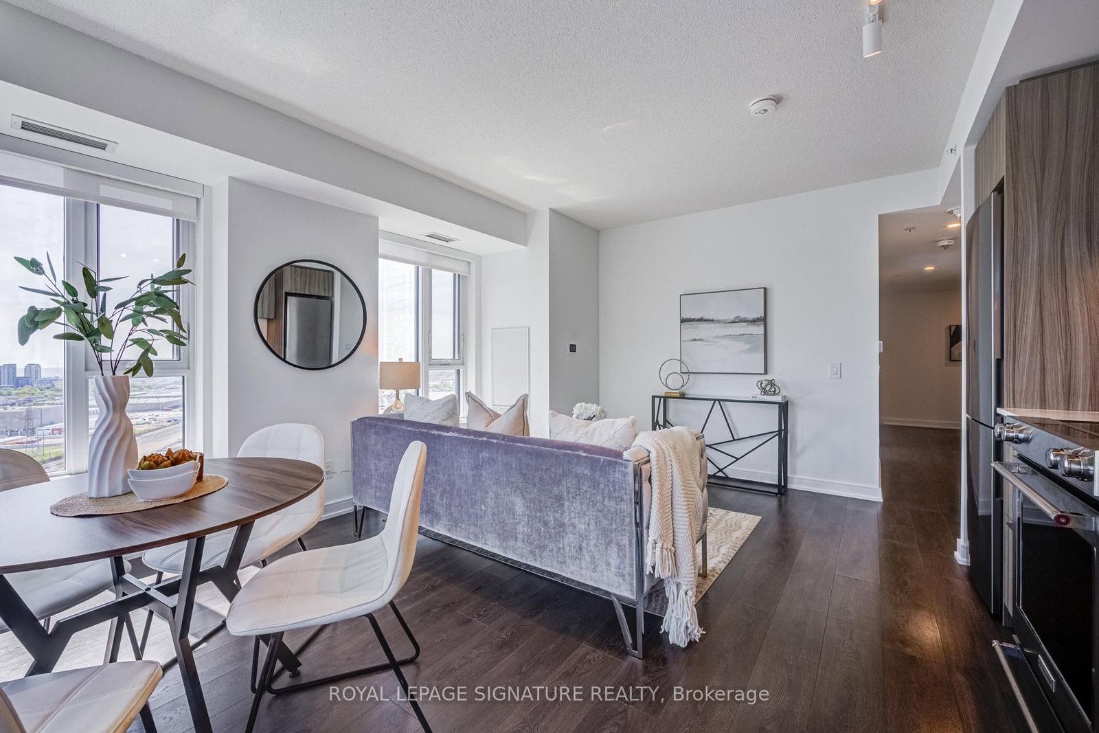 30 Samuel Wood Way • #2008 • Toronto, ON photo 5