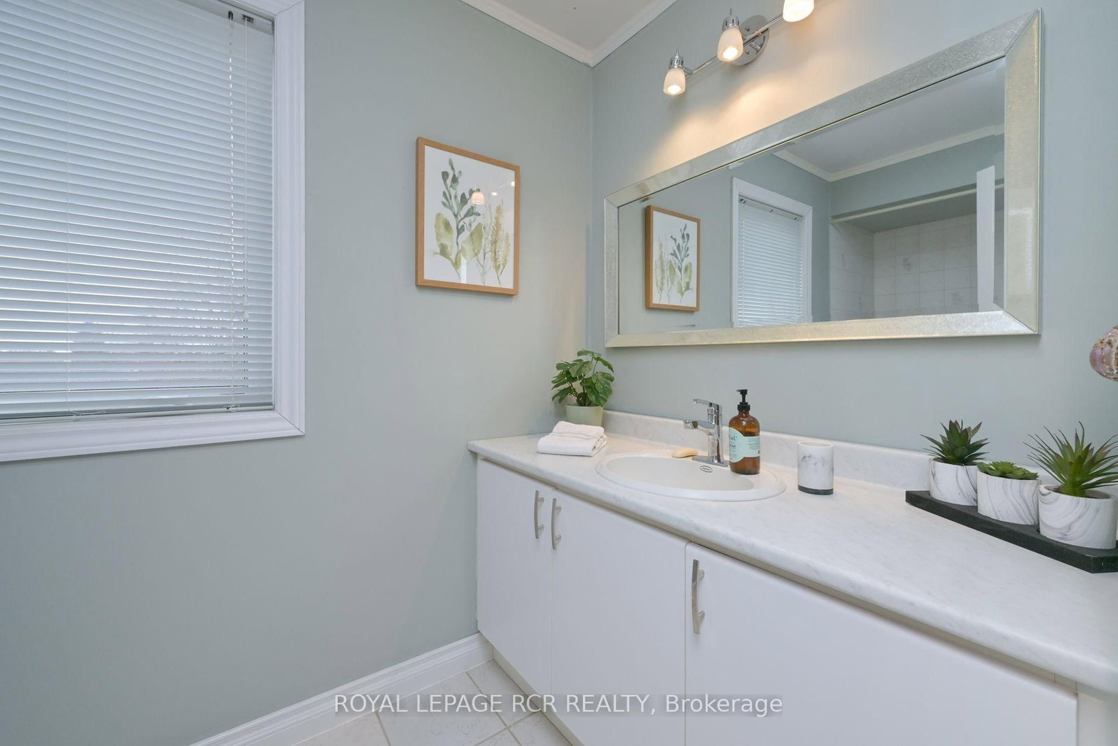 515 College Avenue • Orangeville, ON photo 23