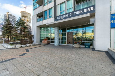 3939 Duke Of York Mississauga,ON L5B 4N2 — Photo 1