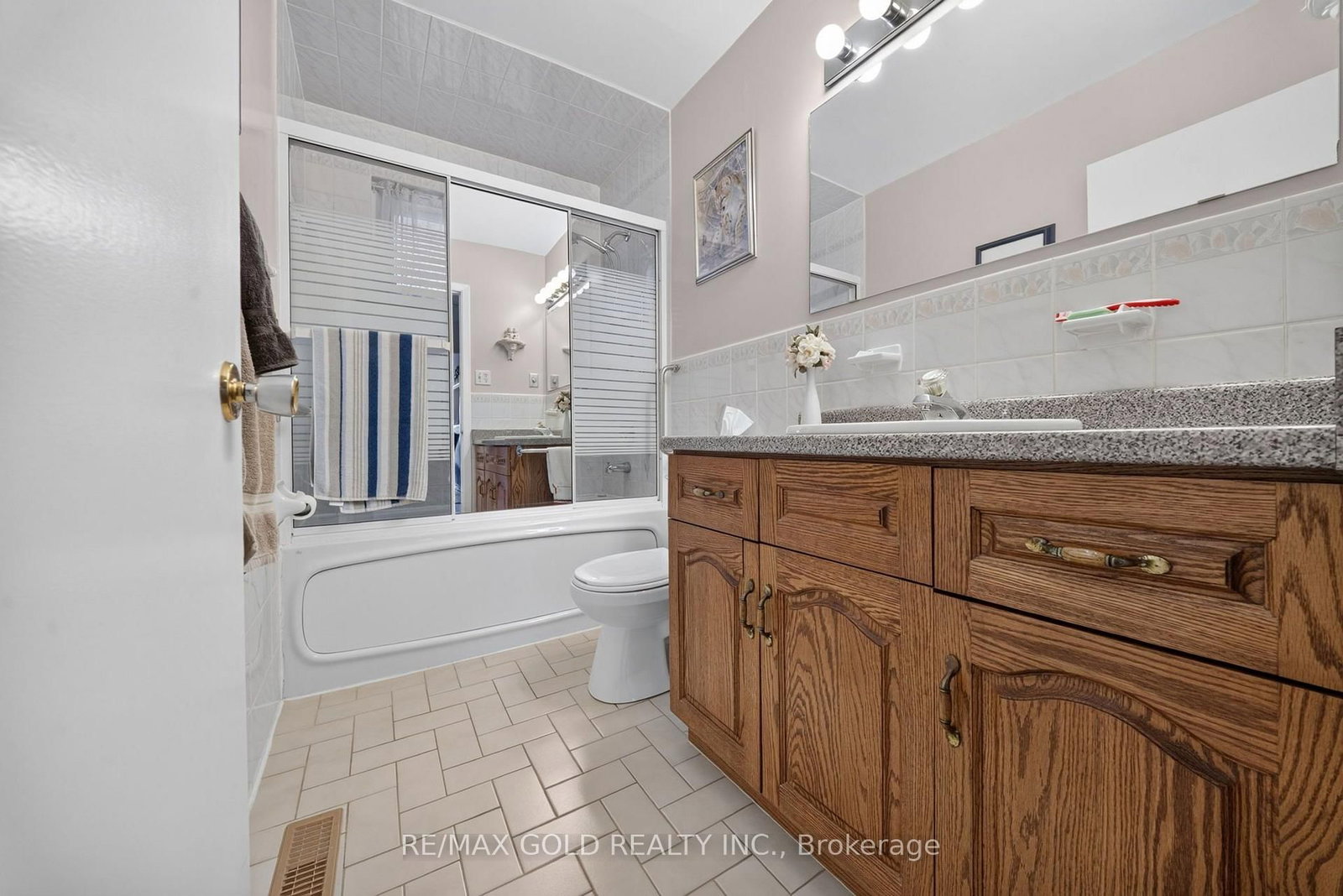 25 Drayton Crescent • Brampton, ON photo 28