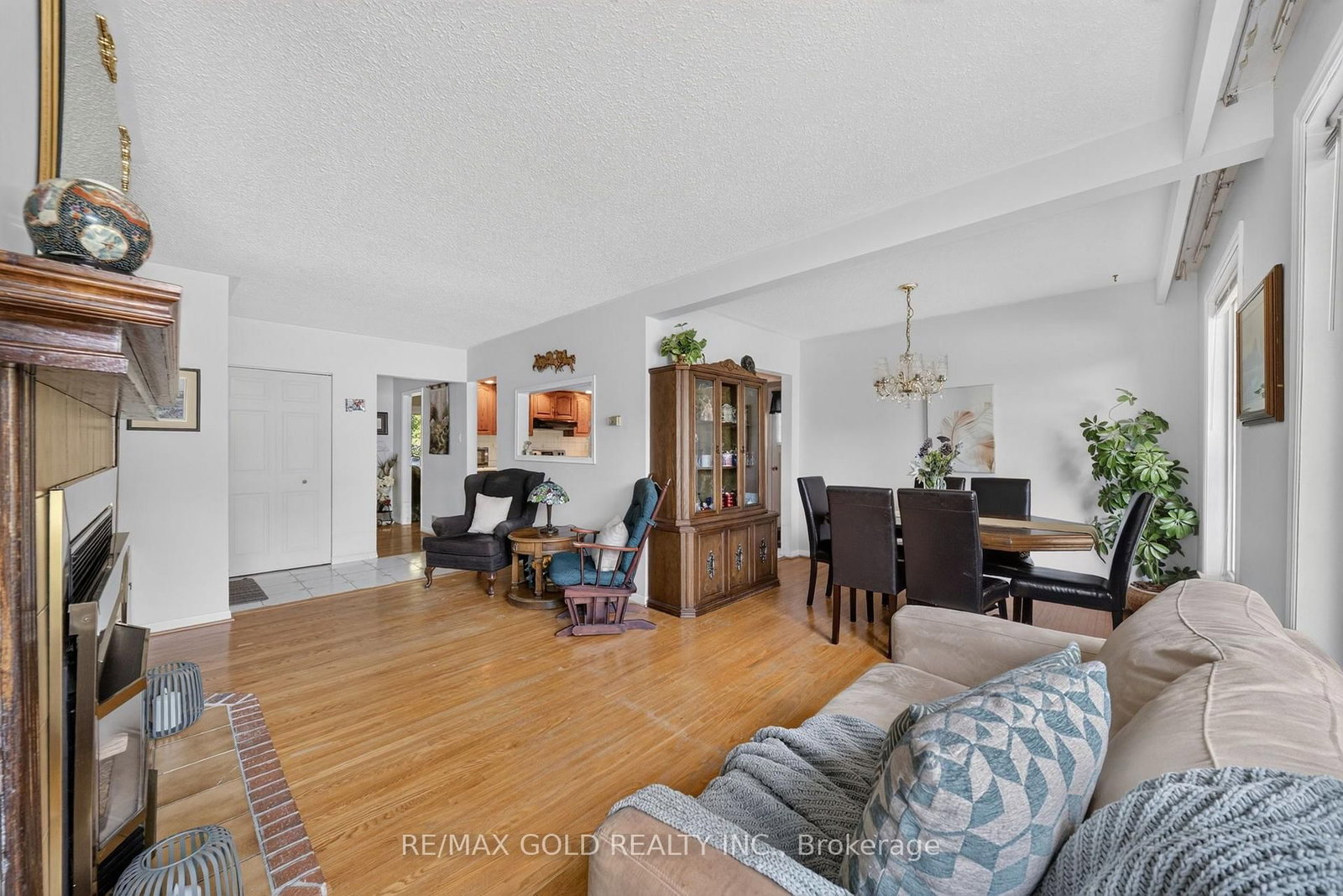 25 Drayton Crescent • Brampton, ON photo 8