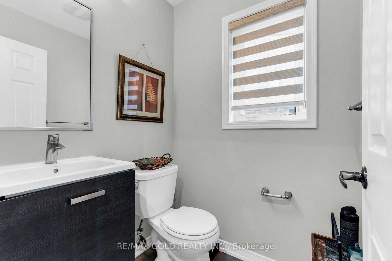 486 Queen Mary Drive • Brampton, ON photo 11
