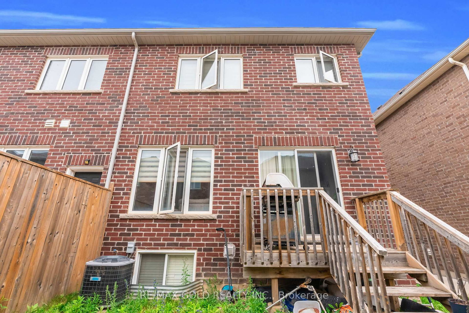 486 Queen Mary Drive • Brampton, ON photo 34