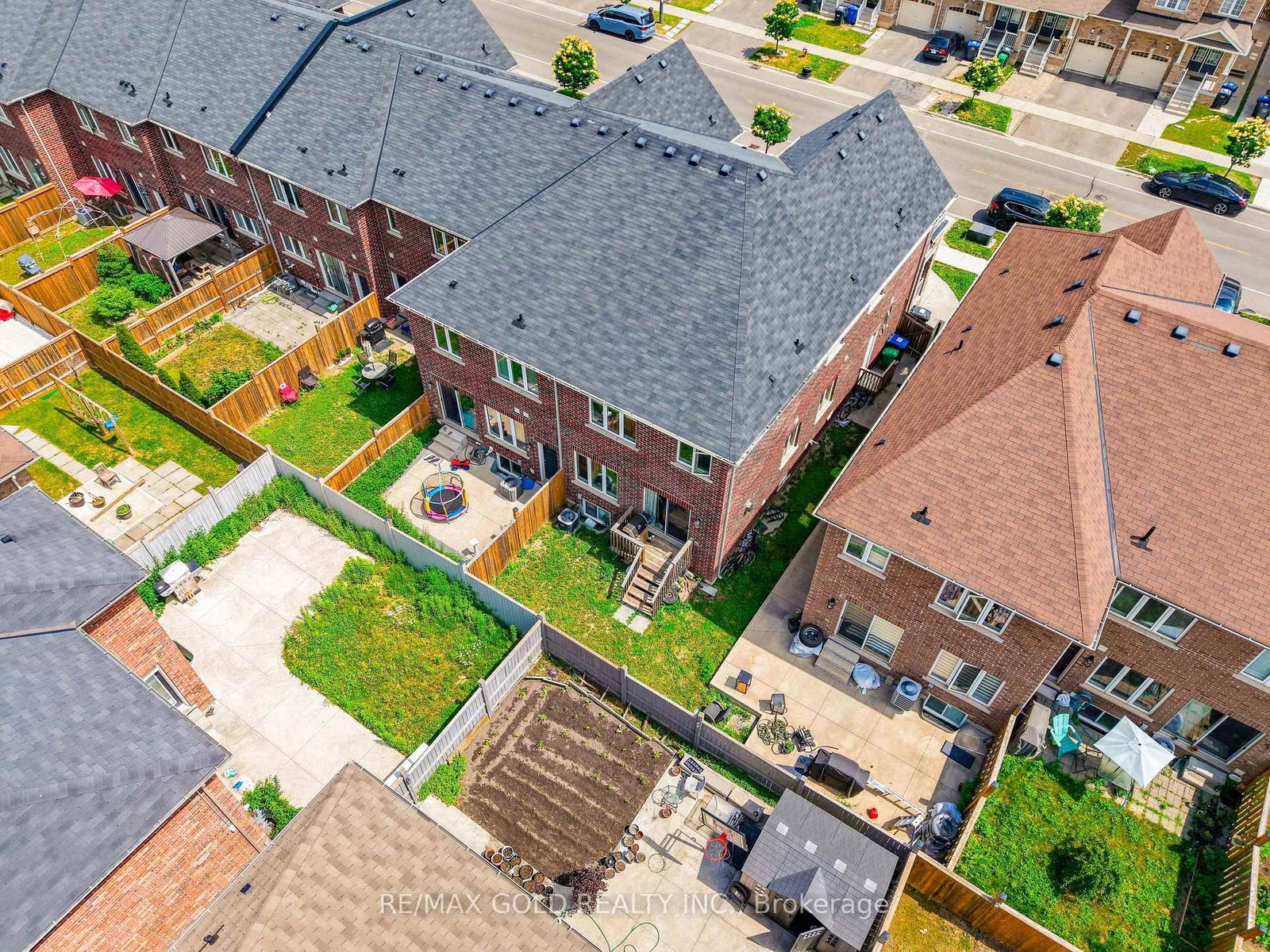 486 Queen Mary Drive • Brampton, ON photo 35