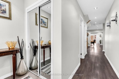 486 Queen Mary Drive • Brampton, ON photo 4