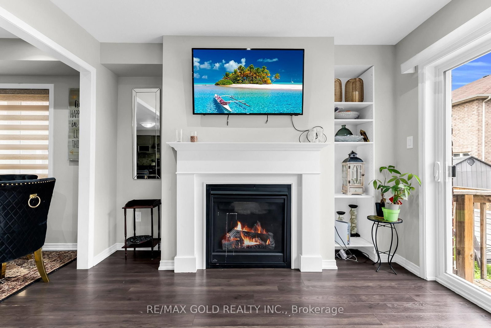 486 Queen Mary Drive • Brampton, ON photo 7