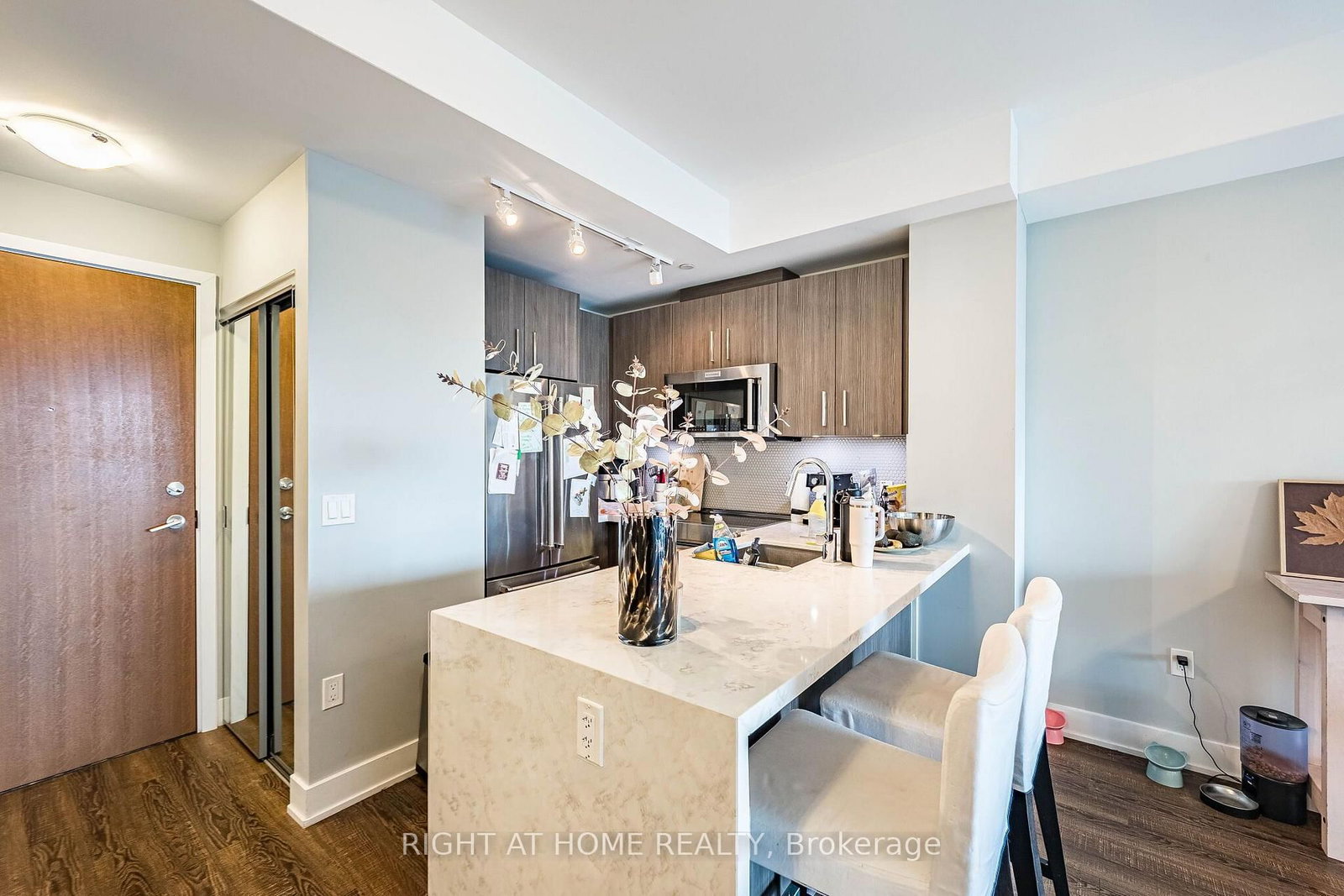 30 Shore Breeze Drive • #431 • Toronto, ON photo 13