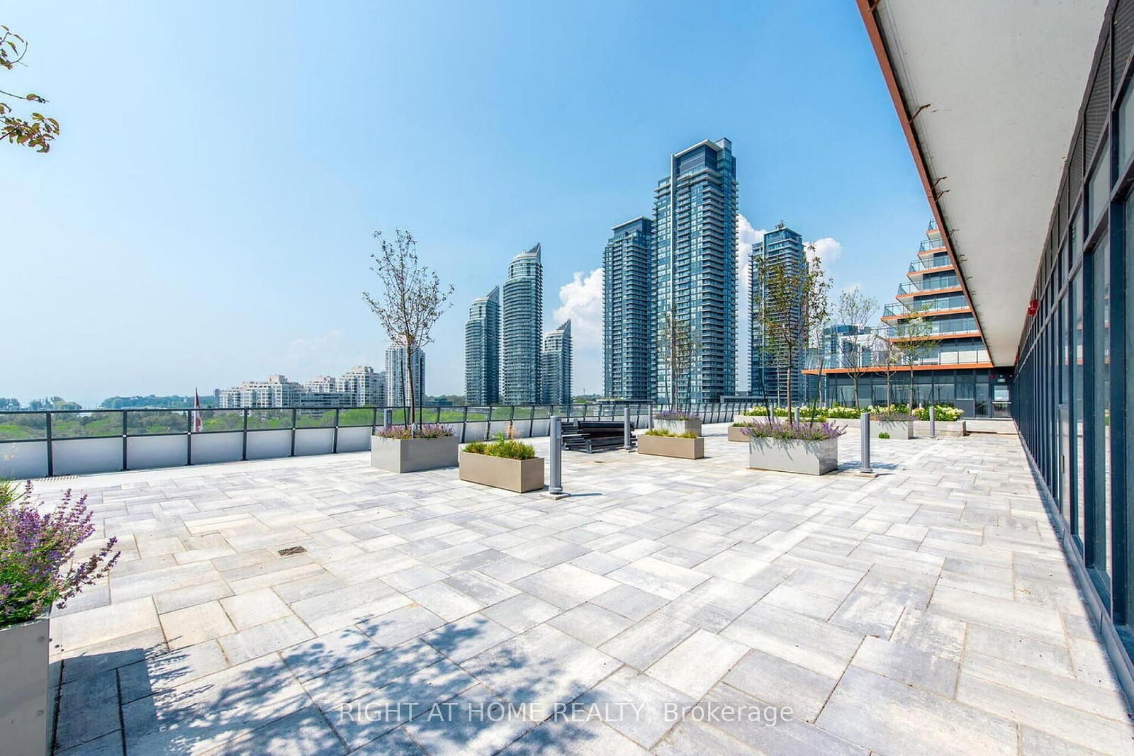 30 Shore Breeze Drive • #431 • Toronto, ON photo 2