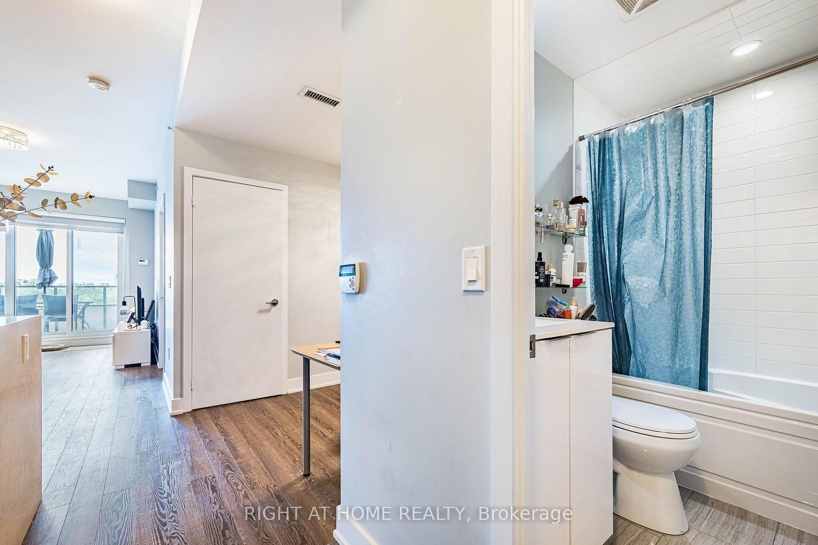 30 Shore Breeze Drive • #431 • Toronto, ON photo 26