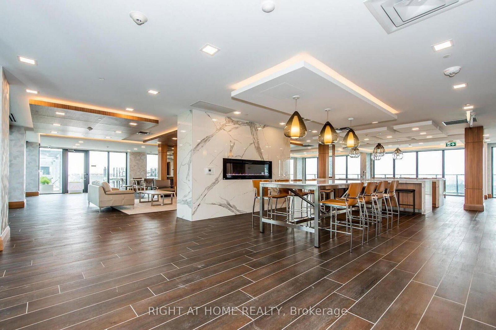 30 Shore Breeze Drive • #431 • Toronto, ON photo 36