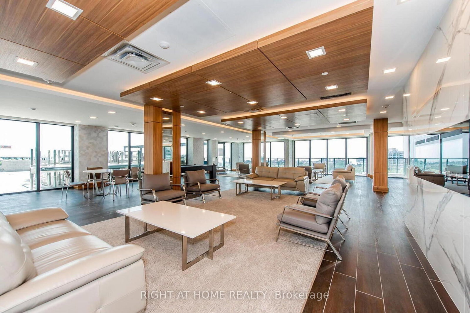 30 Shore Breeze Drive • #431 • Toronto, ON photo 37
