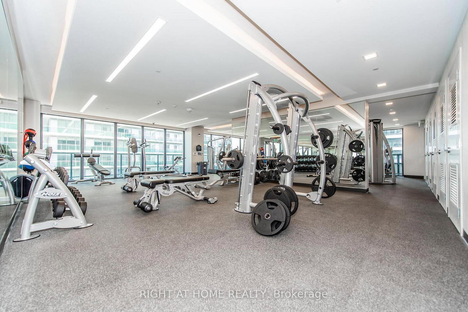 30 Shore Breeze Drive • #431 • Toronto, ON photo 39