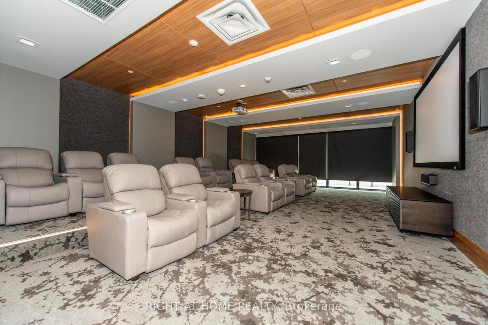 30 Shore Breeze Drive • #431 • Toronto, ON photo 42