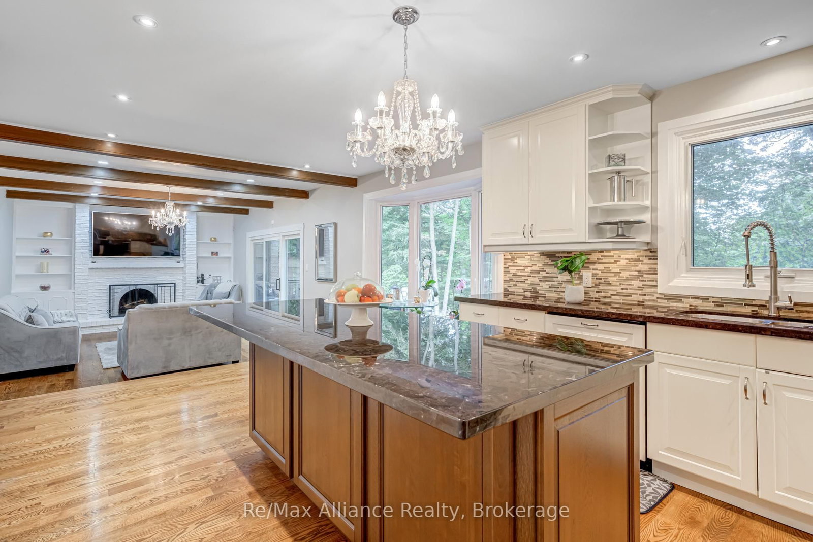 1168 Havendale Boulevard • Burlington, ON photo 12