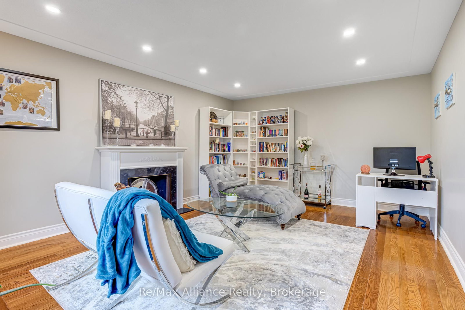 1168 Havendale Boulevard • Burlington, ON photo 4