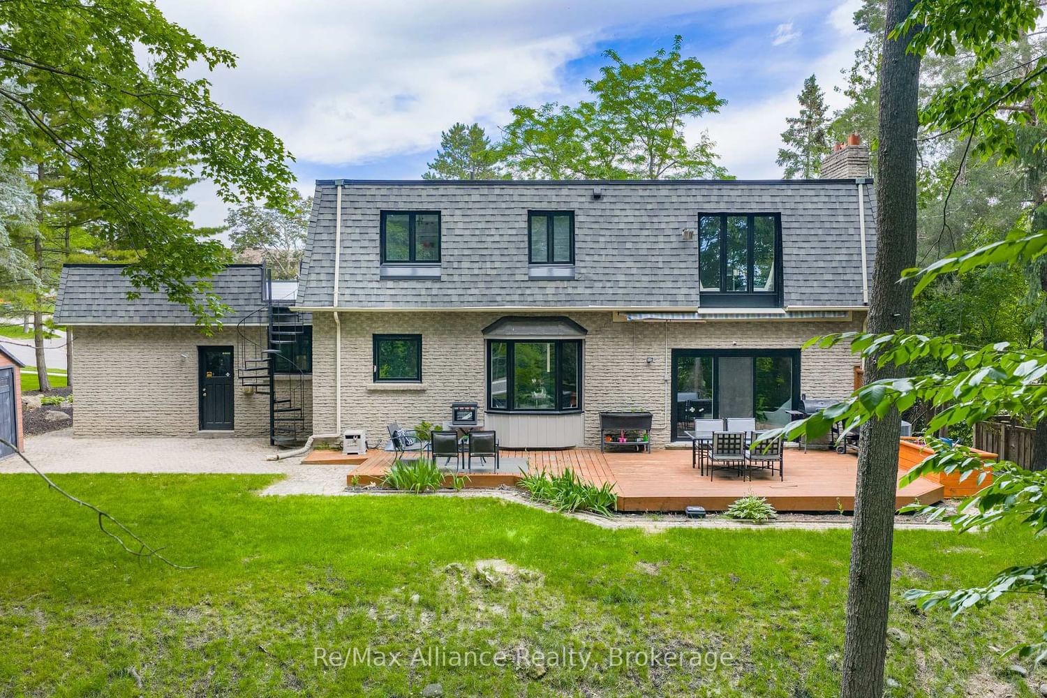 1168 Havendale Boulevard • Burlington, ON photo 47