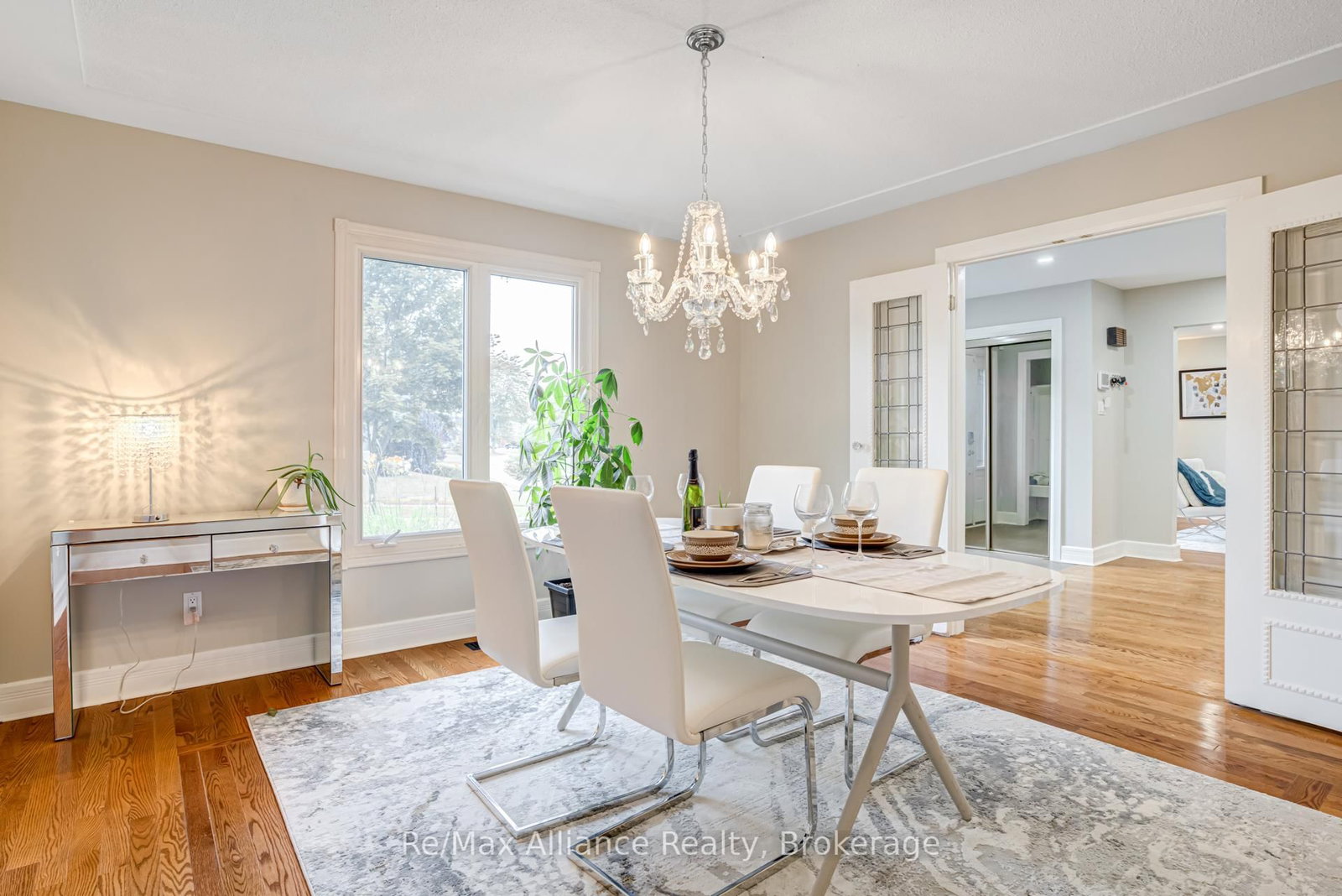 1168 Havendale Boulevard • Burlington, ON photo 6