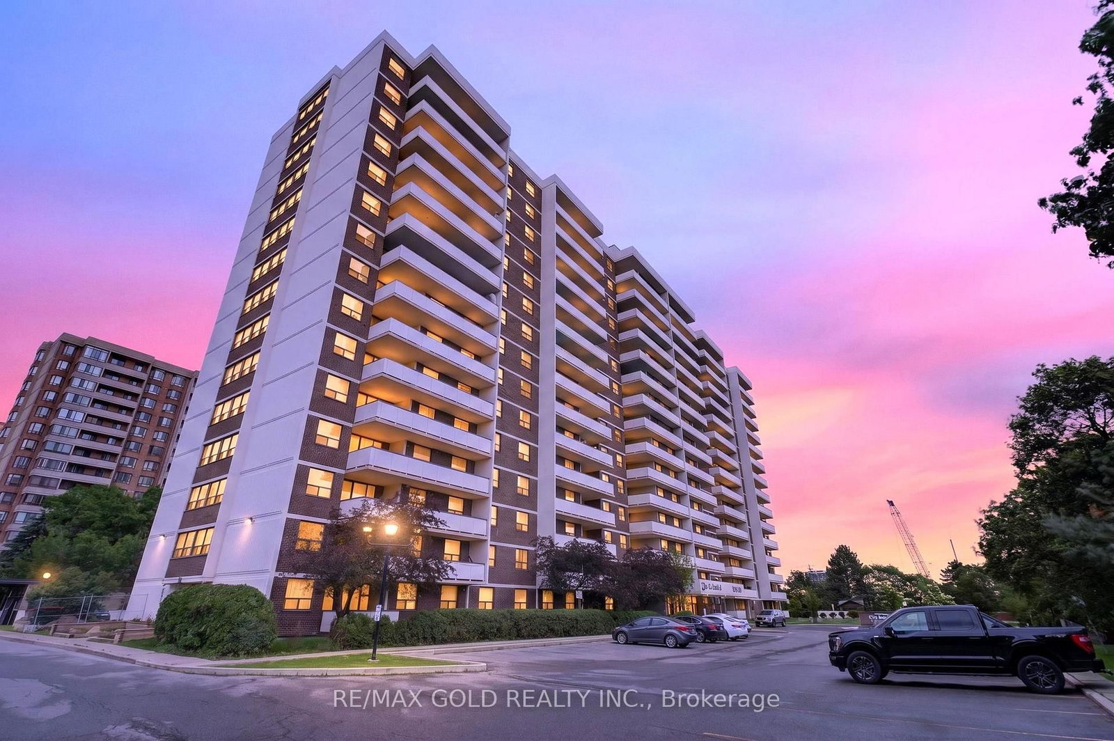 3 Lisa Street • #1109 • Brampton, ON photo 2
