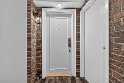 3 Lisa Street • #1109 • Brampton, ON photo 5