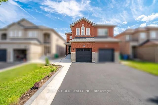 7334 Lowville Heights • Mississauga, ON photo 1
