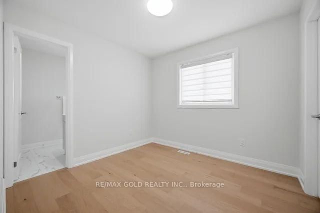 7334 Lowville Heights • Mississauga, ON photo 25