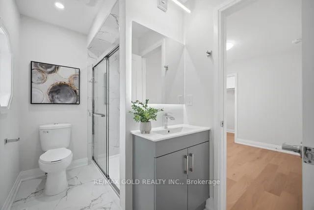 7334 Lowville Heights • Mississauga, ON photo 29