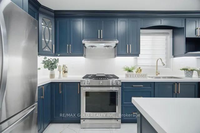 7334 Lowville Heights • Mississauga, ON photo 9