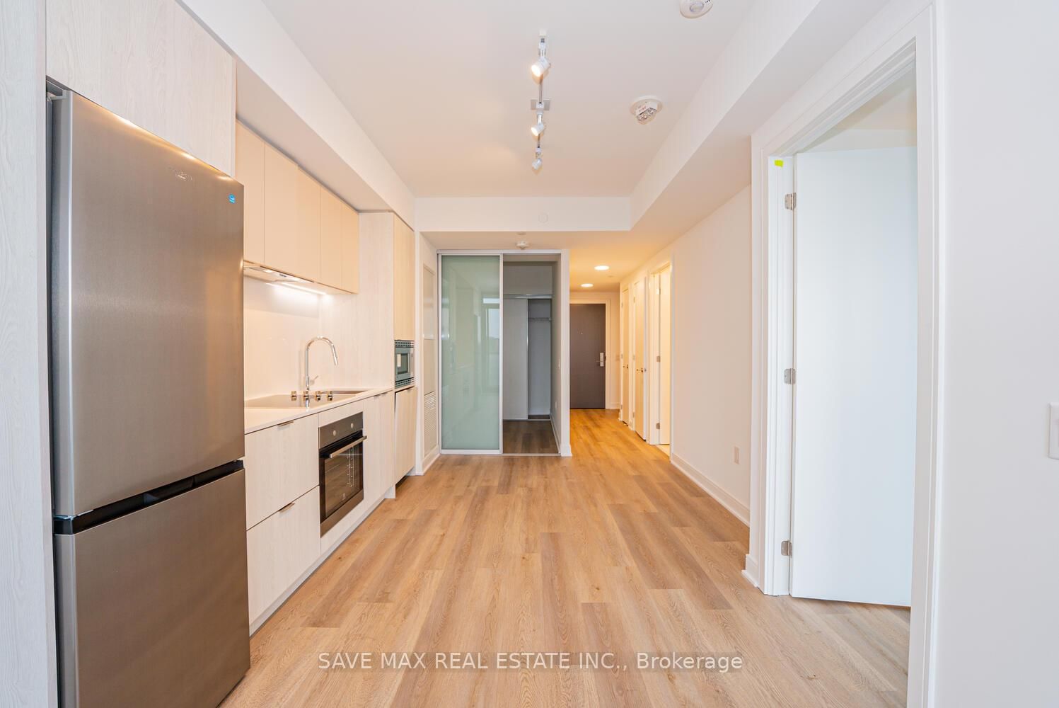 86 Dundas Street E • #916 • Mississauga, ON photo 12