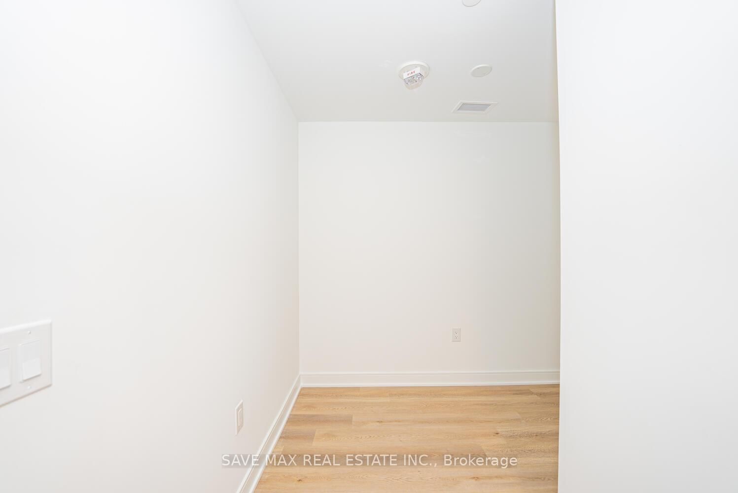 86 Dundas Street E • #916 • Mississauga, ON photo 17