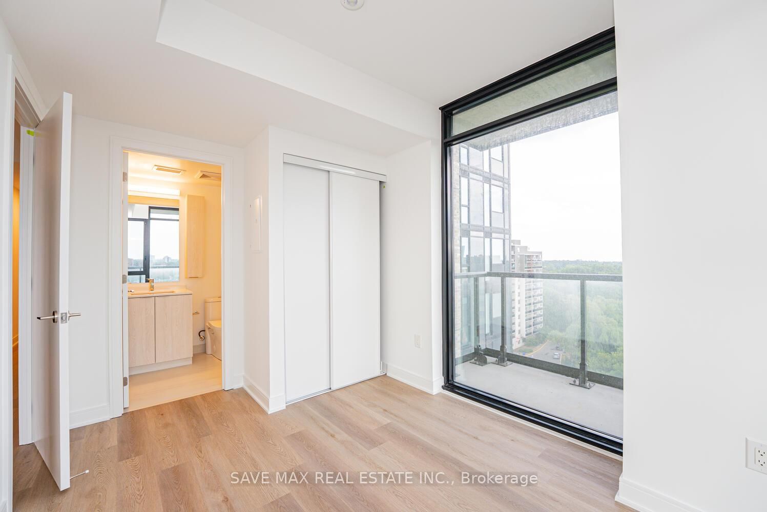 86 Dundas Street E • #916 • Mississauga, ON photo 22