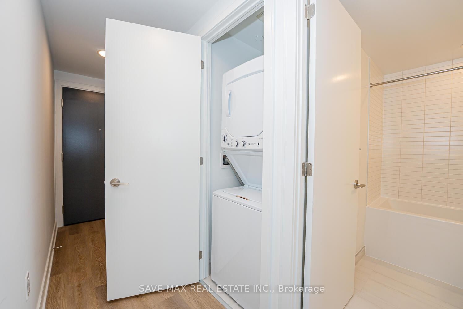 86 Dundas Street E • #916 • Mississauga, ON photo 24