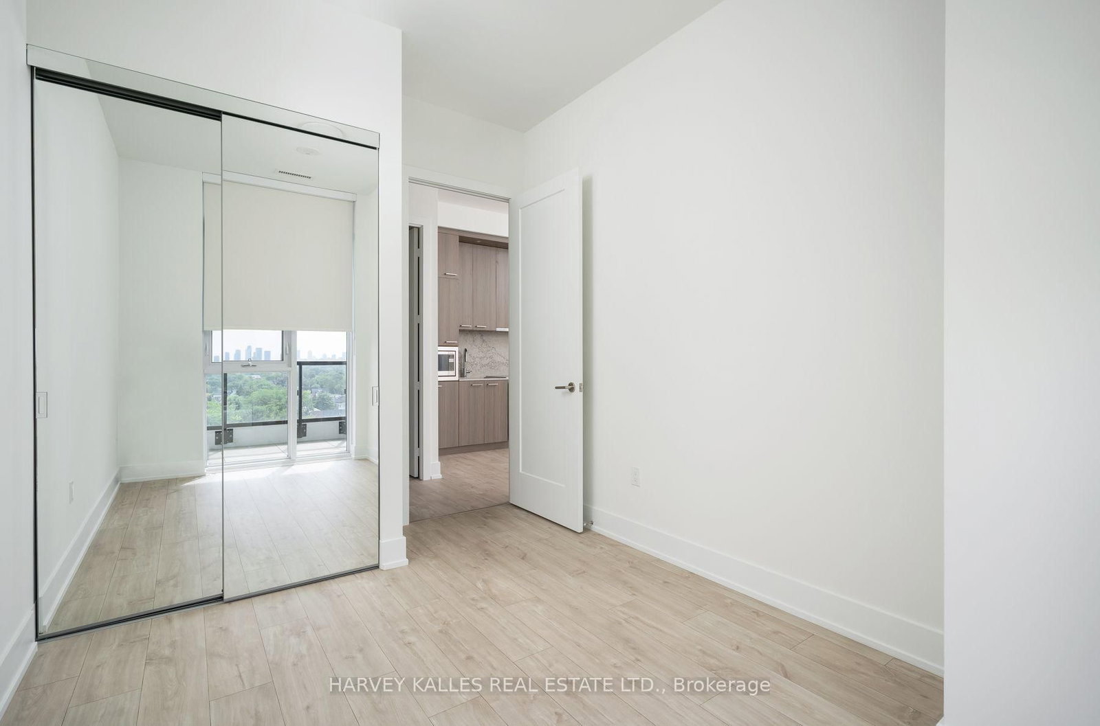 858 Dupont Street • #PH37 • Toronto, ON photo 16