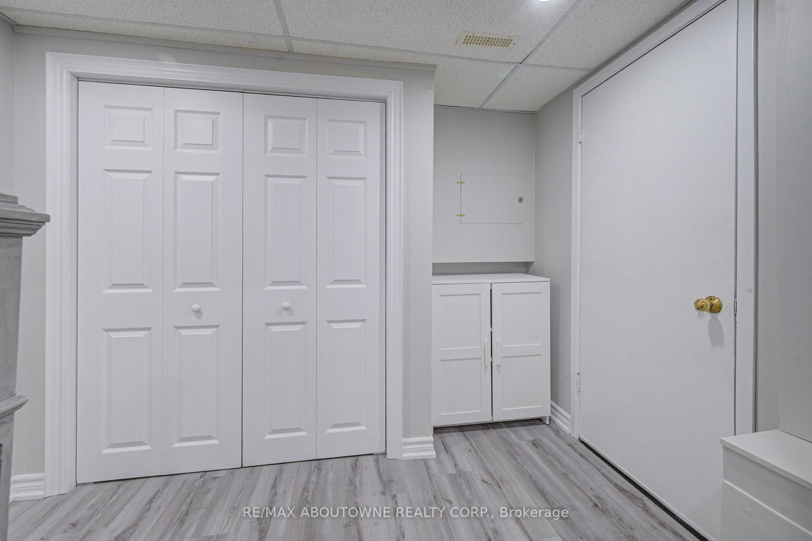 1140 Avondale Drive • Oakville, ON photo 25