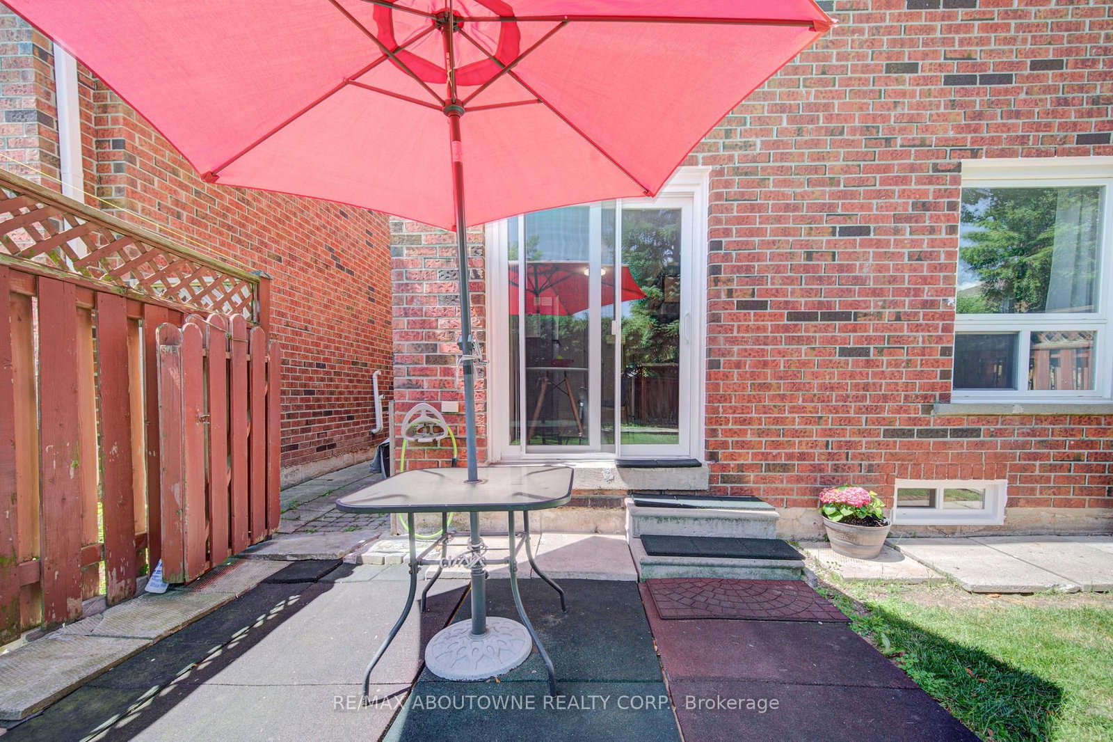 1140 Avondale Drive • Oakville, ON photo 35