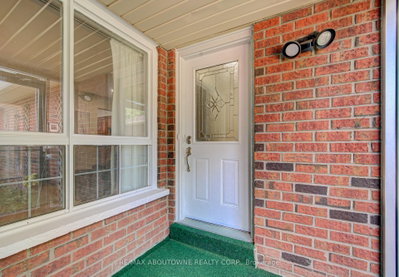 1140 Avondale Drive • Oakville, ON photo 4