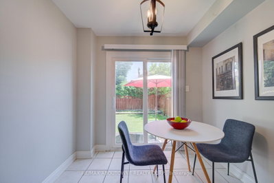1140 Avondale Drive • Oakville, ON photo 9