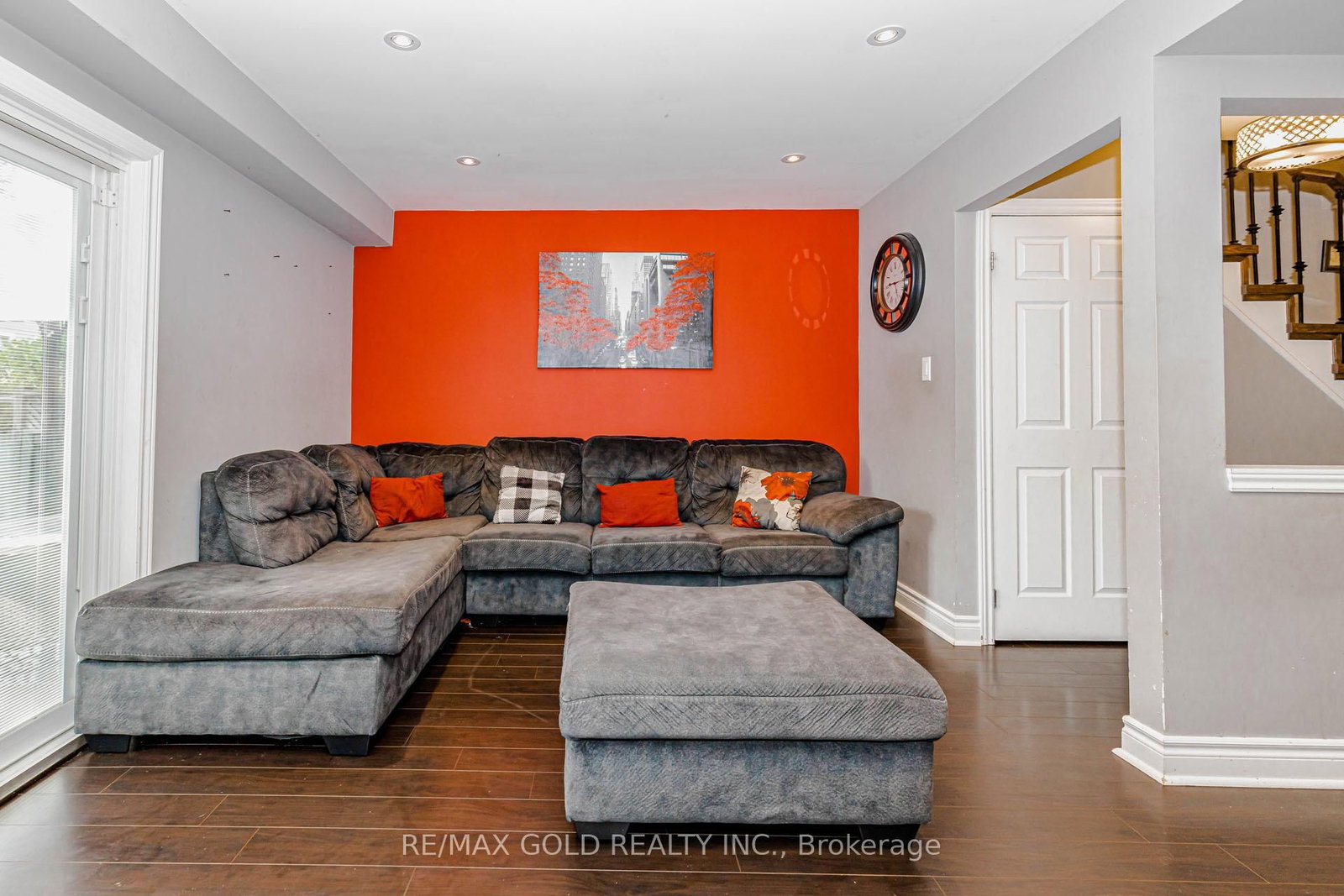 7 Clipstone Court • Brampton, ON photo 11