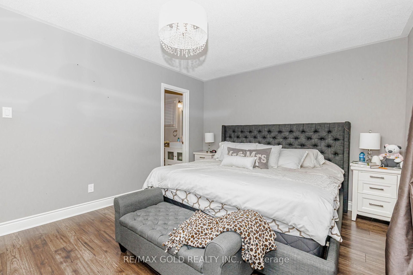 7 Clipstone Court • Brampton, ON photo 25
