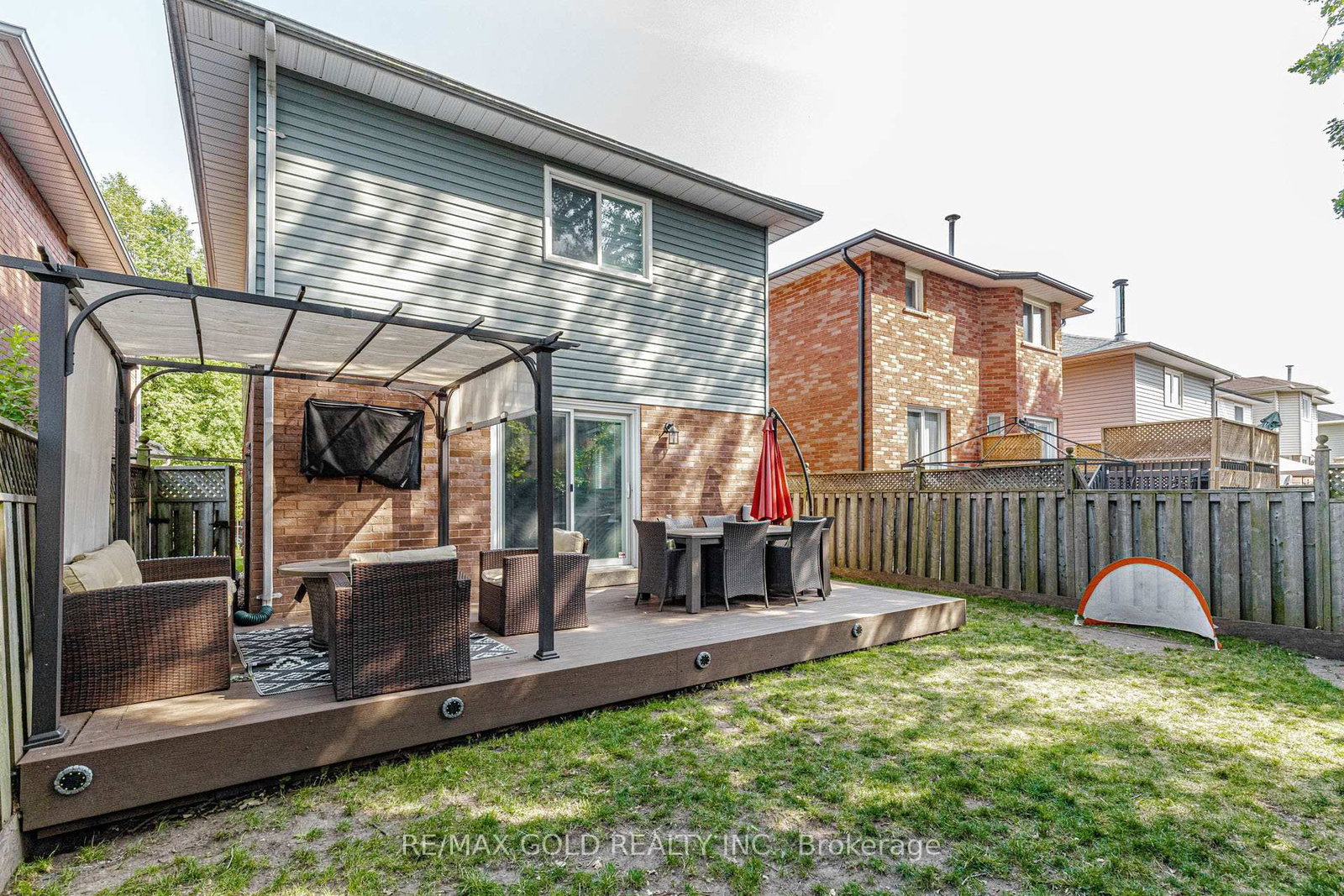7 Clipstone Court • Brampton, ON photo 46