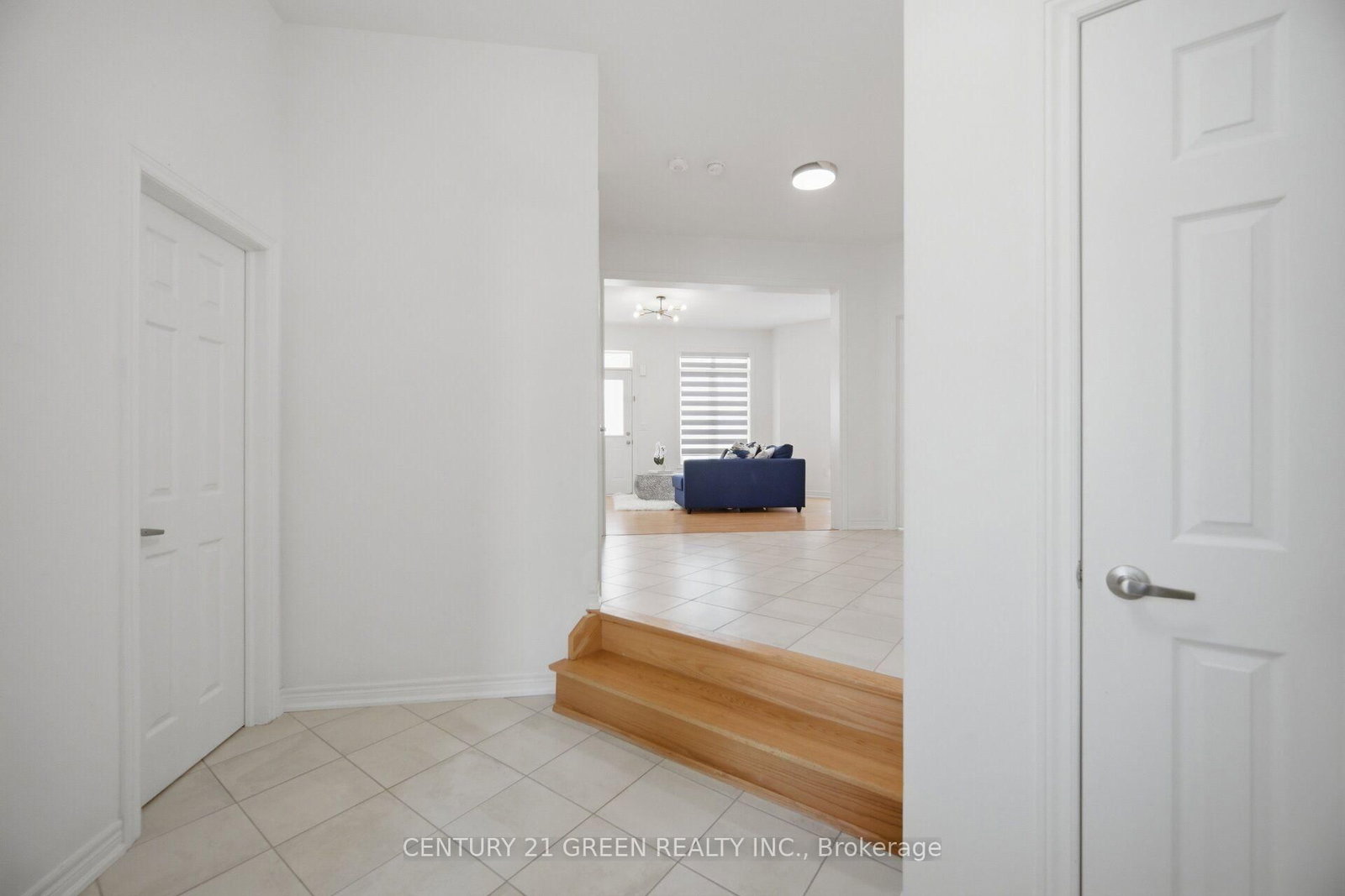 537 Dundas Street E • Oakville, ON photo 10