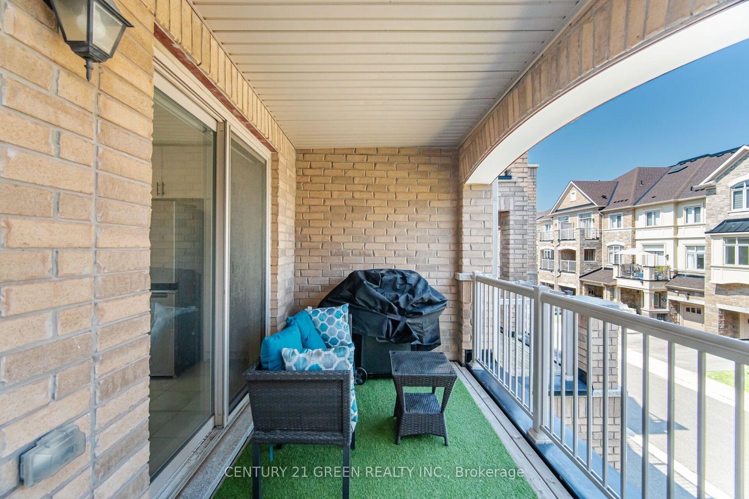 537 Dundas Street E • Oakville, ON photo 26