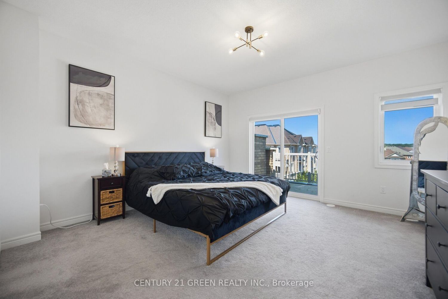 537 Dundas Street E • Oakville, ON photo 31