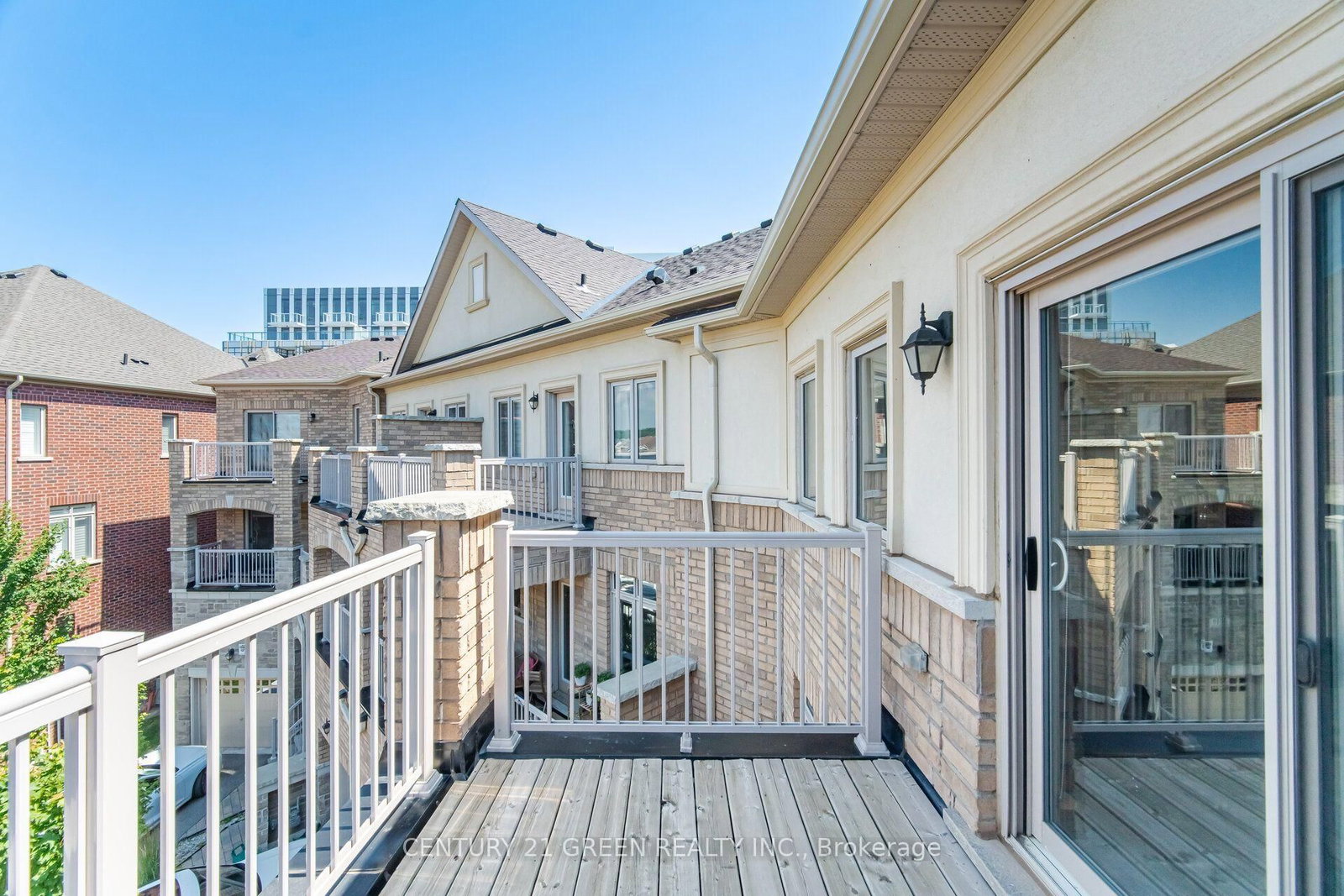 537 Dundas Street E • Oakville, ON photo 35