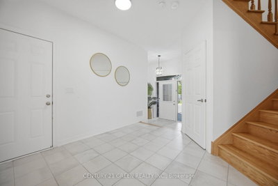 537 Dundas Street E • Oakville, ON photo 6