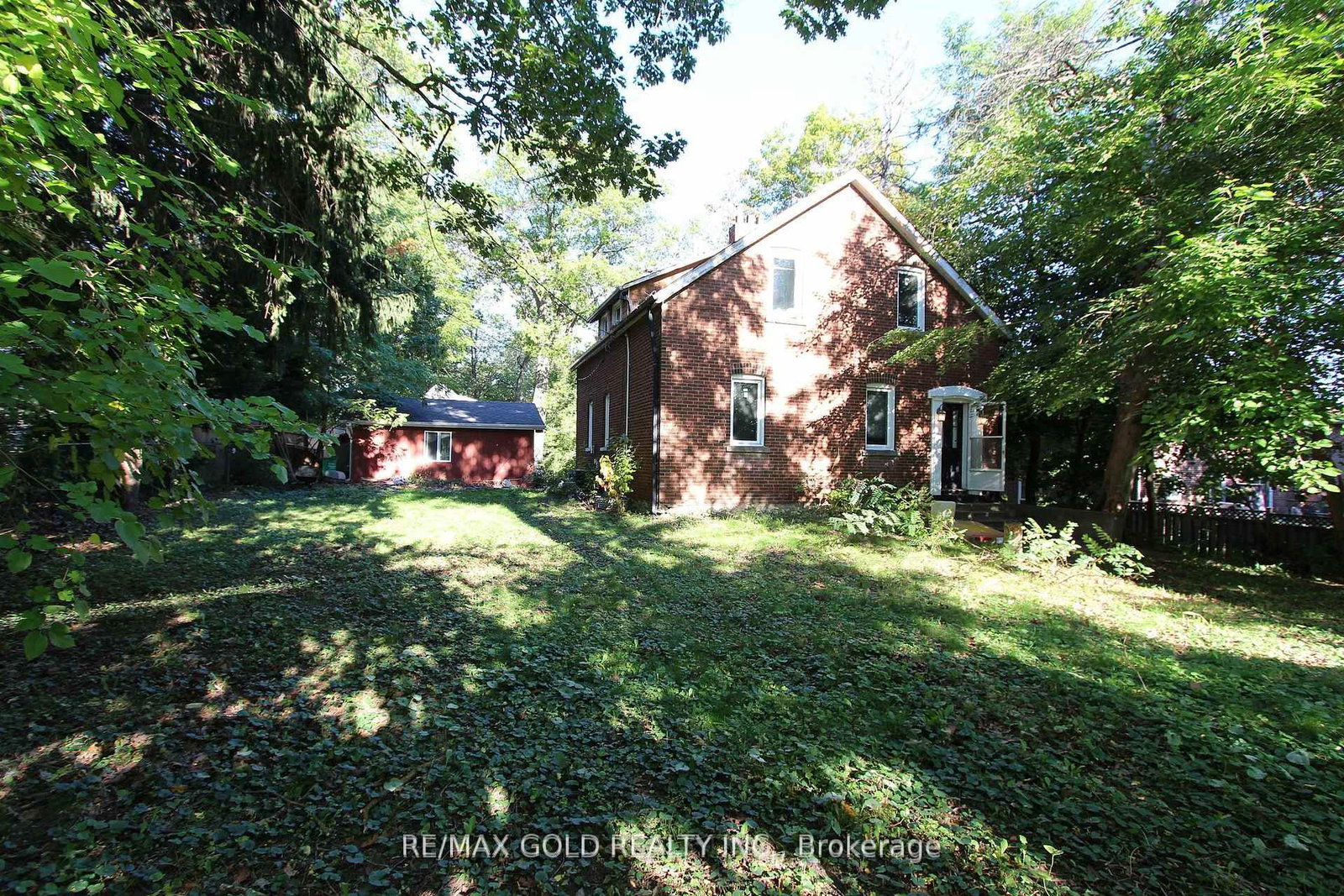961 Lakeshore Road W • Mississauga, ON photo 6