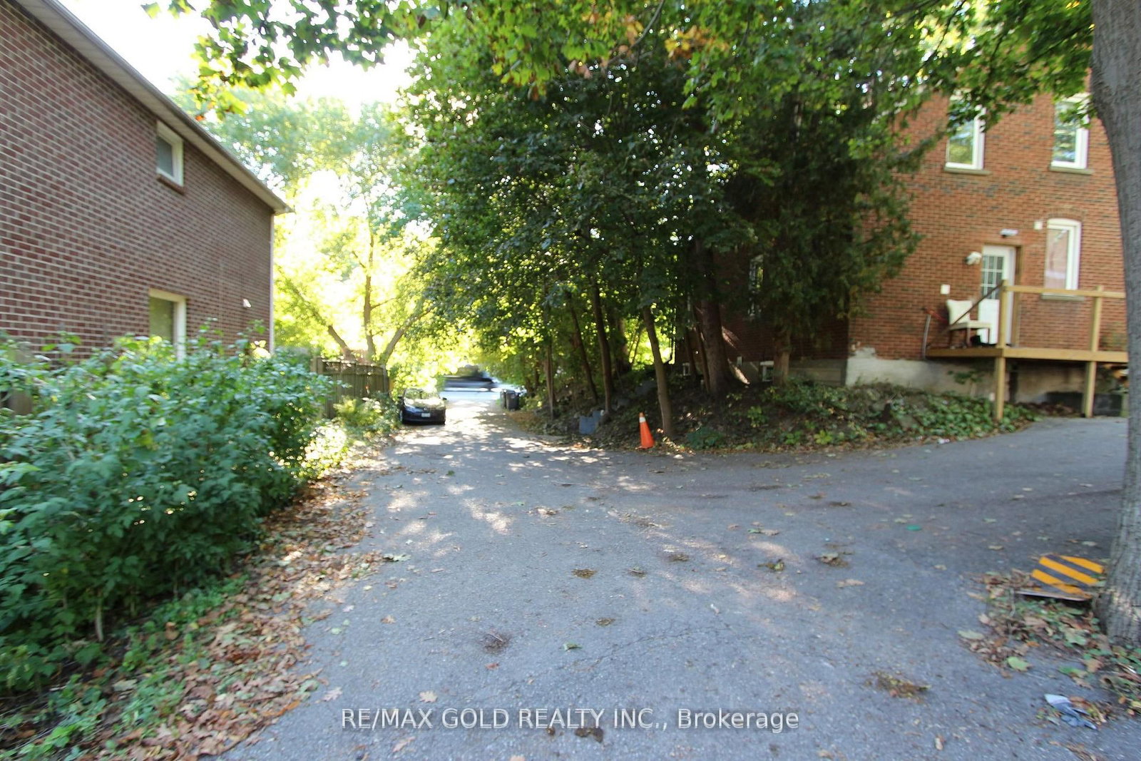 961 Lakeshore Road W • Mississauga, ON photo 9