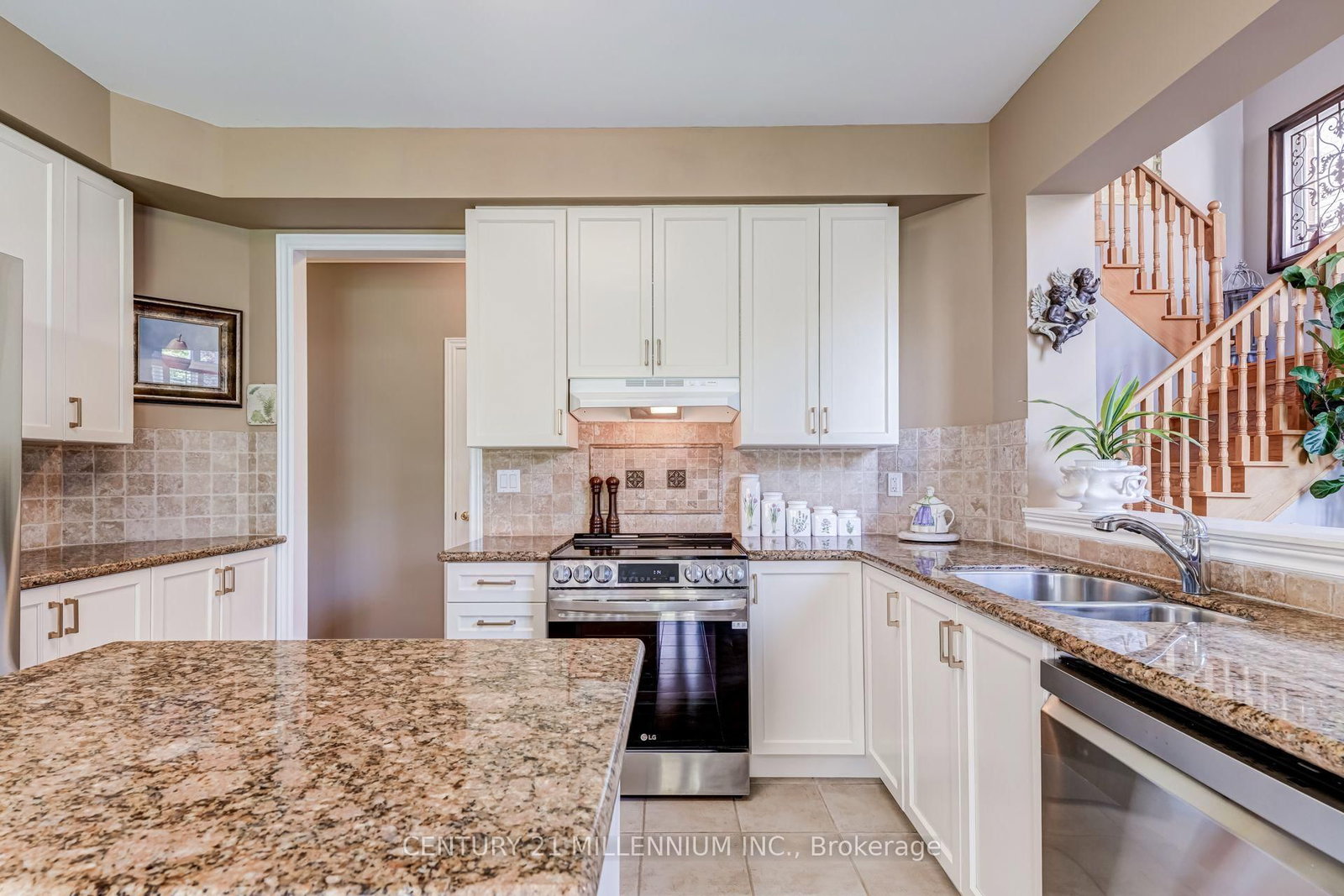 2555 Nichols Drive • Oakville, ON photo 14