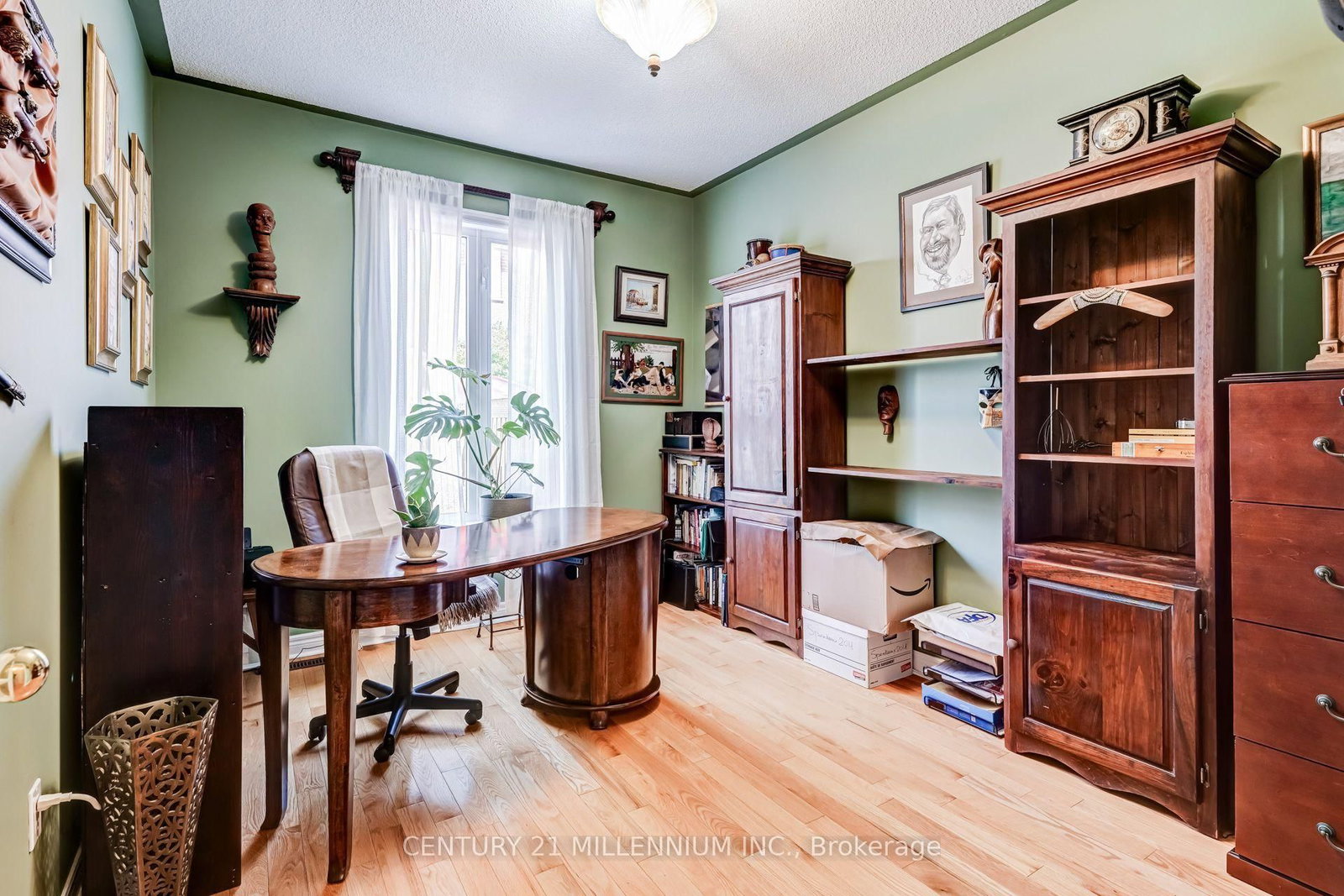 2555 Nichols Drive • Oakville, ON photo 16