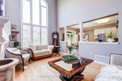 2555 Nichols Drive • Oakville, ON photo 9