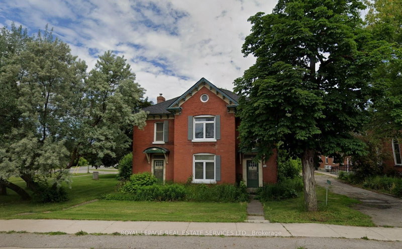 2527 Dundas Street W